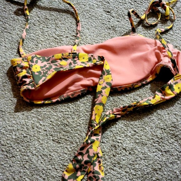 Bikini - Picture 5 of 5